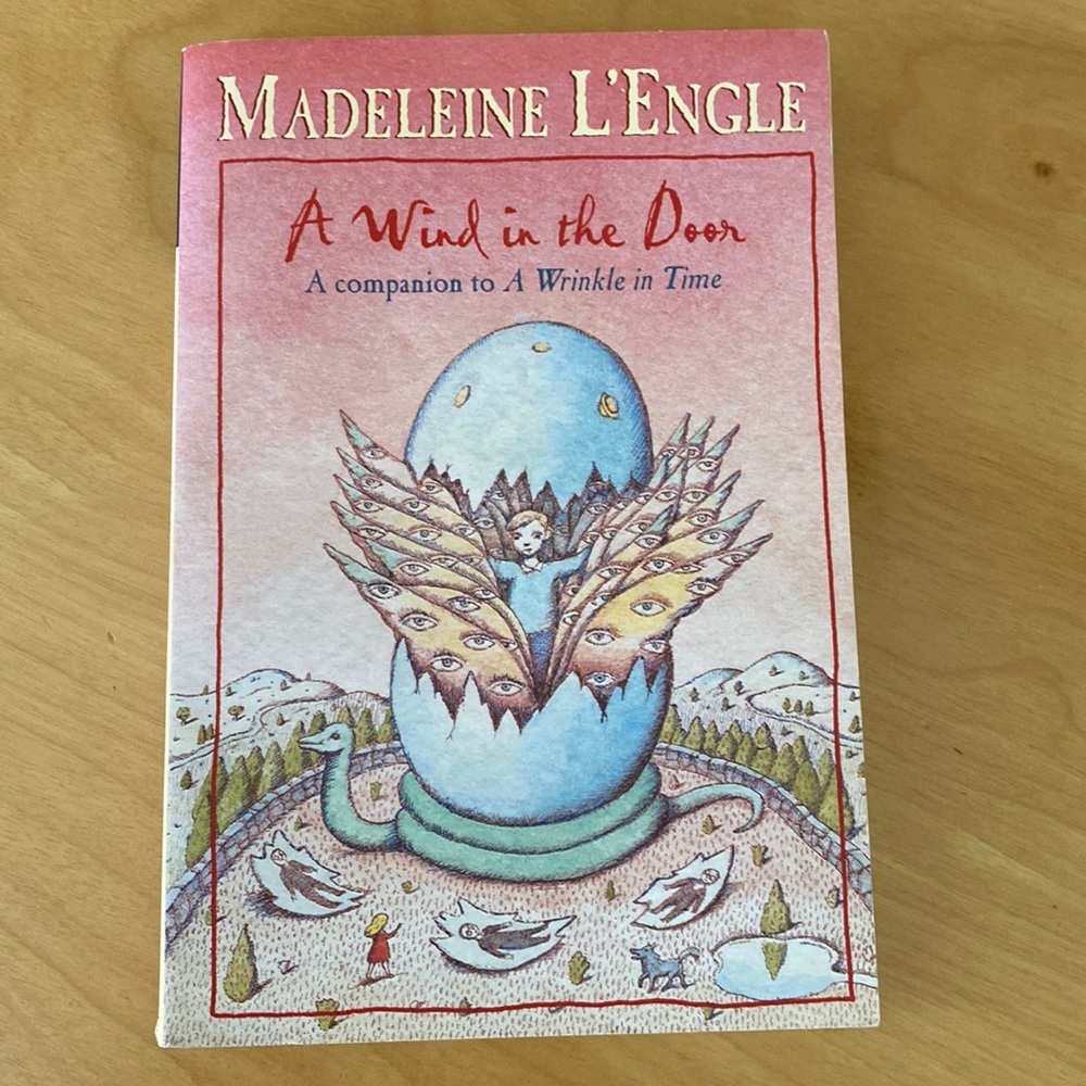 A WIND IN THE DOOR By Madeleine L’Engle Paperback Book